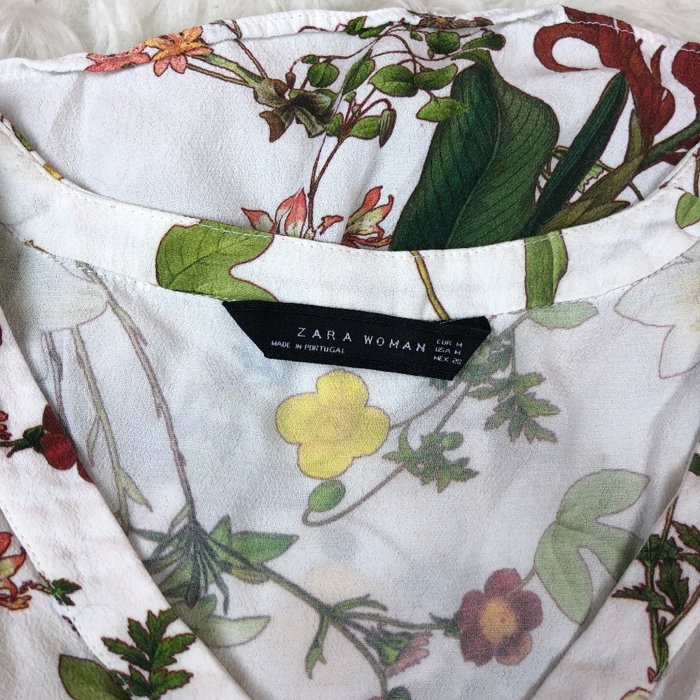 |ZARA| Floral Top Size Medium - Picture 4 of 4